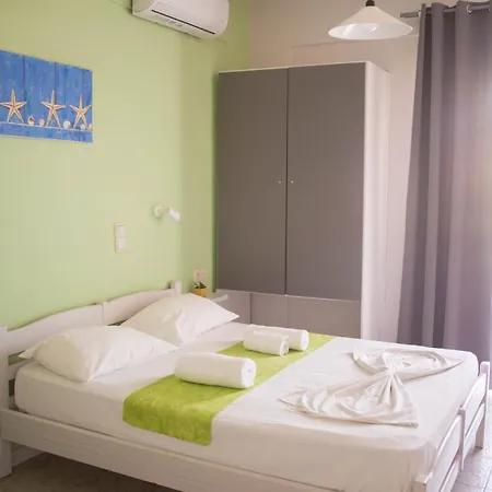 Nereides Hotel 3*